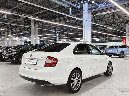 Skoda Rapid 1.6 MT (105 л.с.), 2014 Skoda Rapid 1.6 MT (105 л.с.), 2014 — купить в Нижнем Новгороде