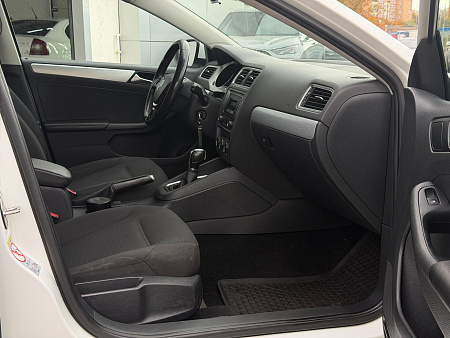 Volkswagen Jetta 1.6 AT (110 л.с.), 2017 — купить в Нижнем Новгороде