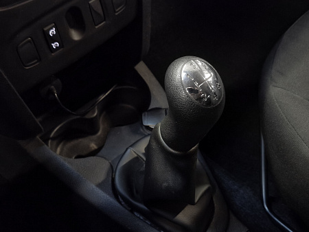 Renault Sandero Stepway 1.6 MT (113 л.с.), 2017 Renault Sandero Stepway 1.6 MT (113 л.с.), 2017 — купить в Нижнем Новгороде