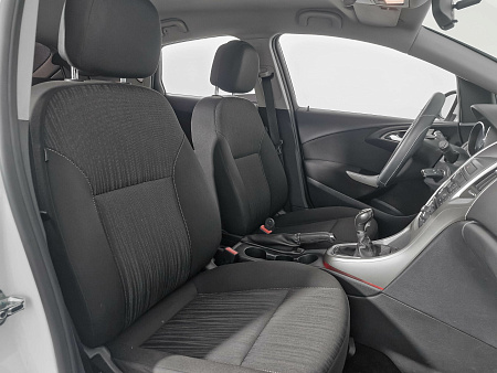 Opel Astra 1.6 MT (115 л.с.), 2011 — купить в Нижнем Новгороде