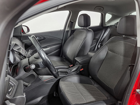 Opel Astra 1.6 AT (180 л.с.), 2012 — купить в Нижнем Новгороде