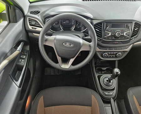 Lada (Ваз) Vesta 1.6 AMT (106 л.с.), 2016 — купить в Нижнем Новгороде