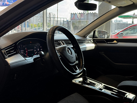Volkswagen Passat 1.4 AMT (150 л.с.), 2017 Volkswagen Passat 1.4 AMT (150 л.с.), 2017 — купить в Нижнем Новгороде