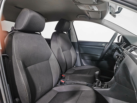 Skoda Rapid 1.6 MT (105 л.с.), 2014 Skoda Rapid 1.6 MT (105 л.с.), 2014 — купить в Нижнем Новгороде