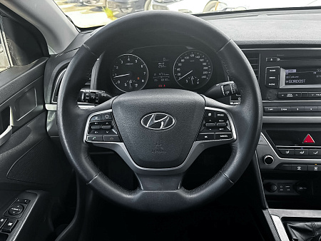 Hyundai Elantra 1.6 MT (128 л.с.), 2018 Hyundai Elantra 1.6 MT (128 л.с.), 2018 — купить в Нижнем Новгороде
