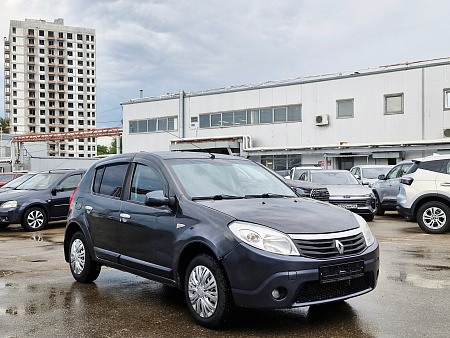 Renault Sandero 1.6 MT (84 л.с.), 2010 — купить в Нижнем Новгороде