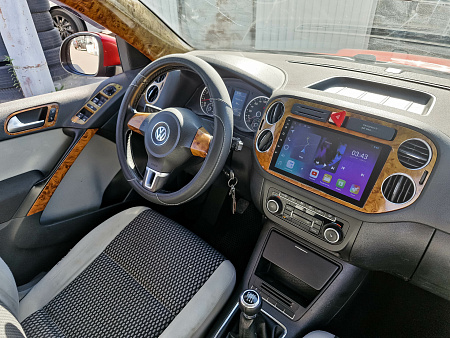 Volkswagen Tiguan 1.4 MT (150 л.с.) 4WD, 2011 — купить в Нижнем Новгороде