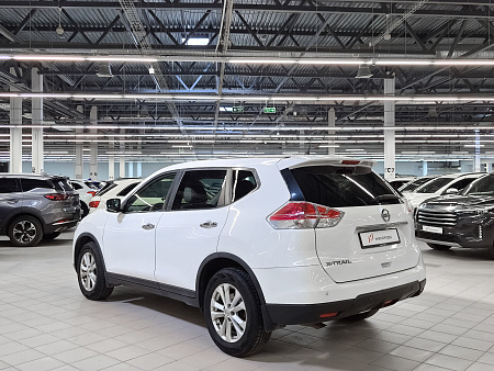 Nissan X-Trail 2.5 CVT (171 л.с.) 4WD, 2016 — купить в Нижнем Новгороде