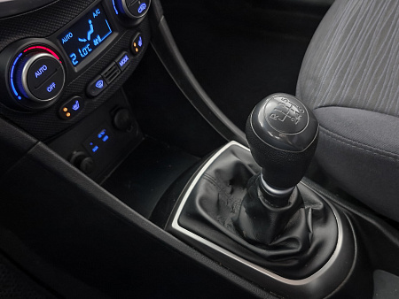 Hyundai Solaris 1.6 MT (123 л.с.), 2016 Hyundai Solaris 1.6 MT (123 л.с.), 2016 — купить в Нижнем Новгороде