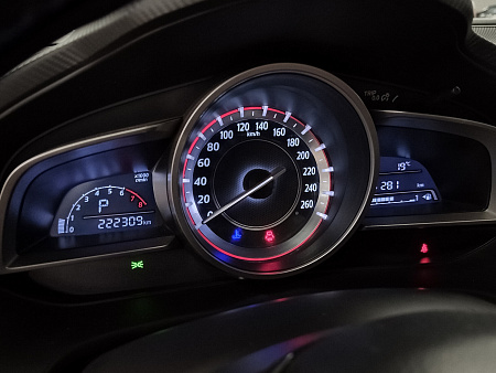 Mazda 3 1.5 AT (120 л.с.), 2014 — купить в Нижнем Новгороде