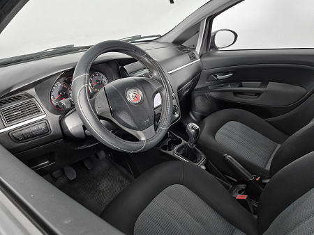 Fiat Linea 1.4 MT (120 л.с.), 2011 — купить в Нижнем Новгороде
