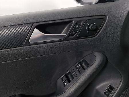 Volkswagen Jetta 1.6 AT (105 л.с.), 2012 — купить в Нижнем Новгороде