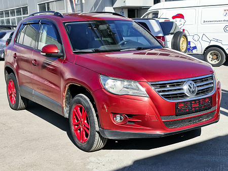 Volkswagen Tiguan 1.4 MT (150 л.с.) 4WD, 2011 — купить в Нижнем Новгороде