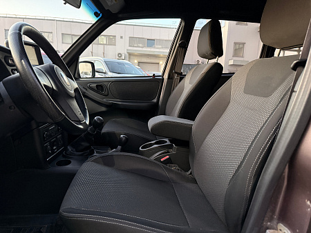 Chevrolet Niva 1.7 MT (80 л.с.) 4WD, 2019 — купить в Нижнем Новгороде