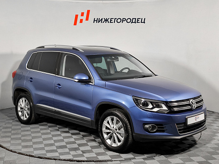 Volkswagen Tiguan 2.0 AT (170 л.с.) 4WD, 2011 — купить в Нижнем Новгороде