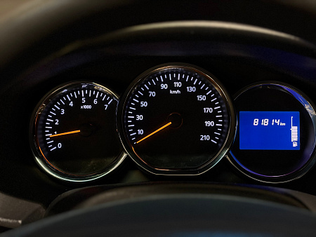 Renault Logan 1.6 MT (82 л.с.), 2018 — купить в Нижнем Новгороде