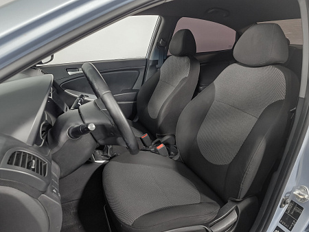 Hyundai Solaris 1.4 MT (107 л.с.), 2011 — купить в Нижнем Новгороде