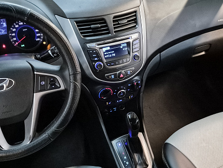 Hyundai Solaris 1.6 AT (123 л.с.), 2016 Hyundai Solaris 1.6 AT (123 л.с.), 2016 — купить в Нижнем Новгороде