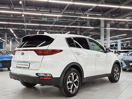 Kia Sportage 2.0 AT (150 л.с.), 2021 Kia Sportage 2.0 AT (150 л.с.), 2021 — купить в Нижнем Новгороде