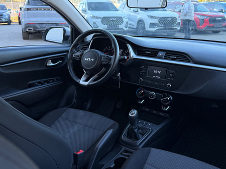 Kia Rio 1.6 MT (123 л.с.), 2022 Kia Rio 1.6 MT (123 л.с.), 2022 — купить в Нижнем Новгороде