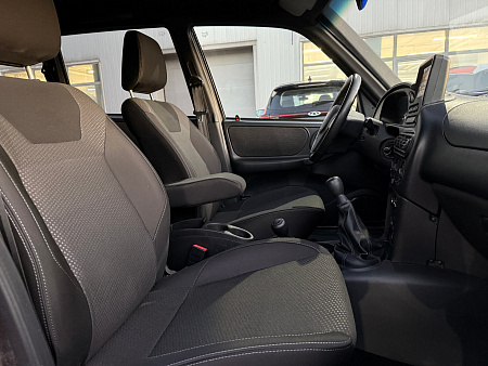 Chevrolet Niva 1.7 MT (80 л.с.) 4WD, 2019 — купить в Нижнем Новгороде