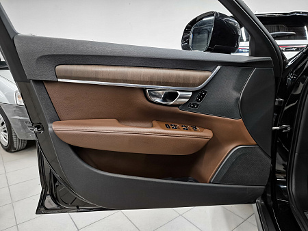 Volvo V90 Cross Country 2.0 AT (249 л.с.) 4WD, 2021 — купить в Нижнем Новгороде