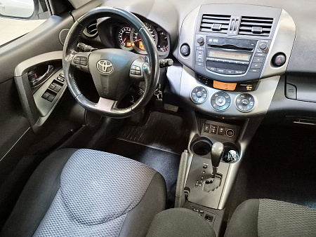 Toyota RAV4 2.0 CVT (158 л.с.) 4WD, 2011 Toyota RAV4 2.0 CVT (158 л.с.) 4WD, 2011 — купить в Нижнем Новгороде