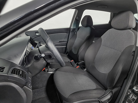 Hyundai Solaris 1.4 AT (107 л.с.), 2011 Hyundai Solaris 1.4 AT (107 л.с.), 2011 — купить в Нижнем Новгороде