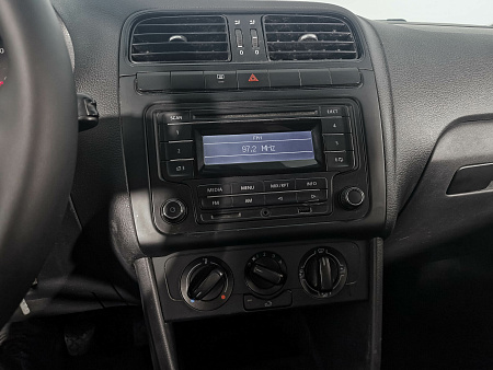 Volkswagen Polo 1.6 MT (105 л.с.), 2010 — купить в Нижнем Новгороде