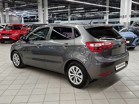 Kia Rio 4-speed 1.6 AT (123 л.с.), 2014 Kia Rio 4-speed 1.6 AT (123 л.с.), 2014 — купить в Нижнем Новгороде