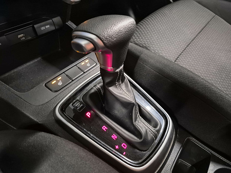 Kia Rio 1.6 AT (123 л.с.), 2020 Kia Rio 1.6 AT (123 л.с.), 2020 — купить в Нижнем Новгороде