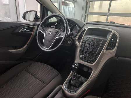 Opel Astra 1.6 MT (115 л.с.), 2010 Opel Astra 1.6 MT (115 л.с.), 2010 — купить в Нижнем Новгороде