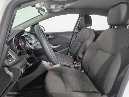 Opel Astra 1.6 AT (115 л.с.), 2011 — купить в Нижнем Новгороде