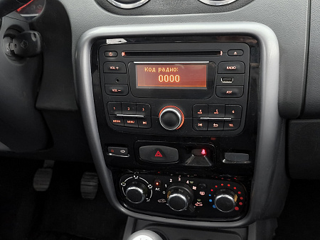 Renault Duster 1.6 MT (102 л.с.) 4WD, 2014 — купить в Нижнем Новгороде