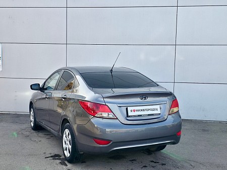 Hyundai Solaris 1.6 MT (123 л.с.), 2011 — купить в Нижнем Новгороде