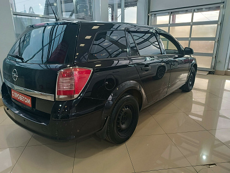 Opel Astra 1.6 MT (115 л.с.), 2011 Opel Astra 1.6 MT (115 л.с.), 2011 — купить в Нижнем Новгороде