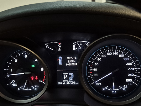 Toyota Land Cruiser 4.5d AT (235 л.с.) 4WD, 2012 — купить в Нижнем Новгороде