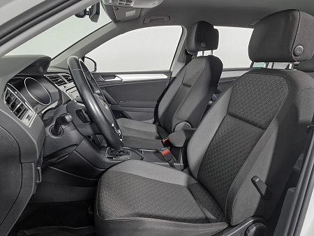Volkswagen Tiguan 1.4 AMT (150 л.с.), 2017 Volkswagen Tiguan 1.4 AMT (150 л.с.), 2017 — купить в Нижнем Новгороде