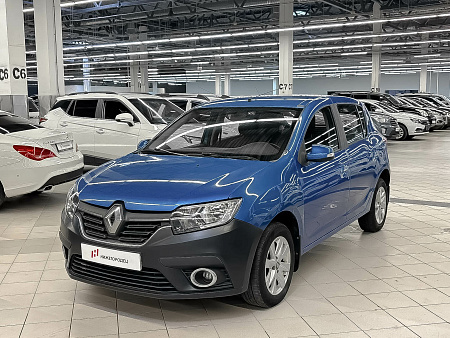 Renault Sandero 1.6 AT (102 л.с.), 2018 Renault Sandero 1.6 AT (102 л.с.), 2018 — купить в Нижнем Новгороде