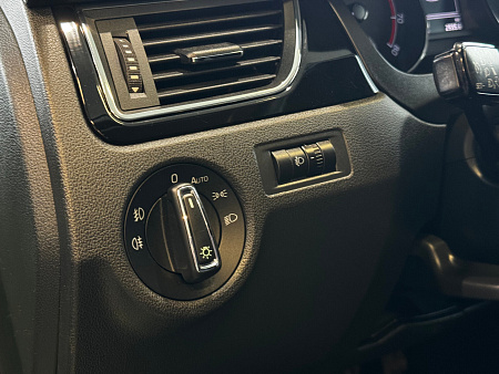 Skoda Rapid 1.4 AMT (125 л.с.), 2017 Skoda Rapid 1.4 AMT (125 л.с.), 2017 — купить в Нижнем Новгороде