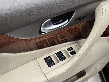 Infiniti QX70 3.0d AT (238 л.с.) 4WD, 2015 Infiniti QX70 3.0d AT (238 л.с.) 4WD, 2015 — купить в Нижнем Новгороде