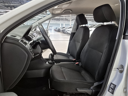 Skoda Rapid 1.6 MT (105 л.с.), 2014 Skoda Rapid 1.6 MT (105 л.с.), 2014 — купить в Нижнем Новгороде
