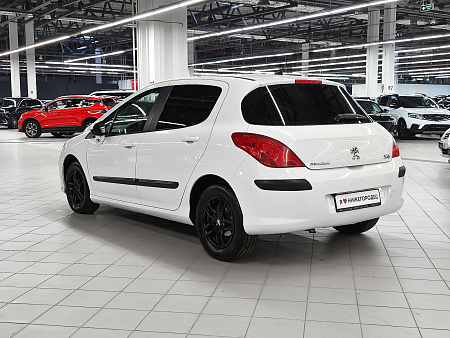 Peugeot 308 1.6 AT (120 л.с.), 2010 Peugeot 308 1.6 AT (120 л.с.), 2010 — купить в Нижнем Новгороде