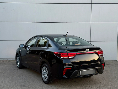 Kia Rio 1.4 AT (100 л.с.), 2017 Kia Rio 1.4 AT (100 л.с.), 2017 — купить в Нижнем Новгороде