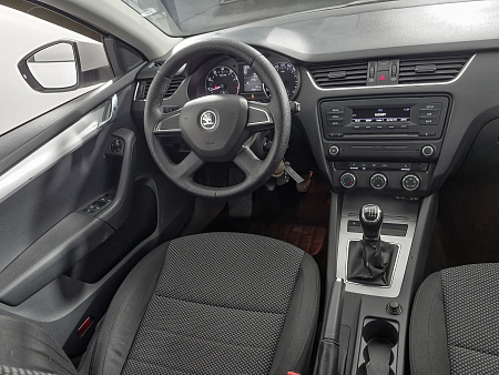 Skoda Octavia 1.4 MT (140 л.с.), 2014 — купить в Нижнем Новгороде