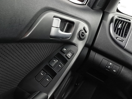 Kia Cerato 6-speed 1.6 AT (126 л.с.), 2011 Kia Cerato 6-speed 1.6 AT (126 л.с.), 2011 — купить в Нижнем Новгороде