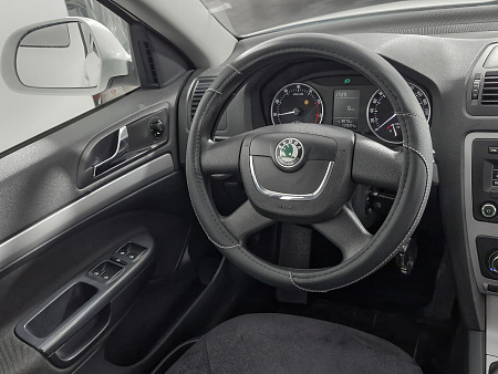 Skoda Octavia 1.6 MT (102 л.с.), 2013 Skoda Octavia 1.6 MT (102 л.с.), 2013 — купить в Нижнем Новгороде