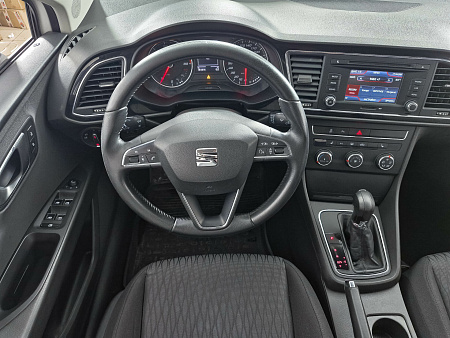 SEAT Leon 1.2 AMT (105 л.с.), 2013 — купить в Нижнем Новгороде