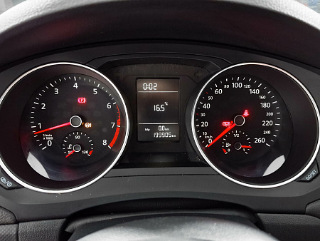 Volkswagen Jetta 1.6 MT (85 л.с.), 2015 Volkswagen Jetta 1.6 MT (85 л.с.), 2015 — купить в Нижнем Новгороде
