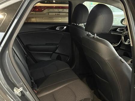 Kia Ceed 1.6 AT (128 л.с.), 2019 Kia Ceed 1.6 AT (128 л.с.), 2019 — купить в Нижнем Новгороде